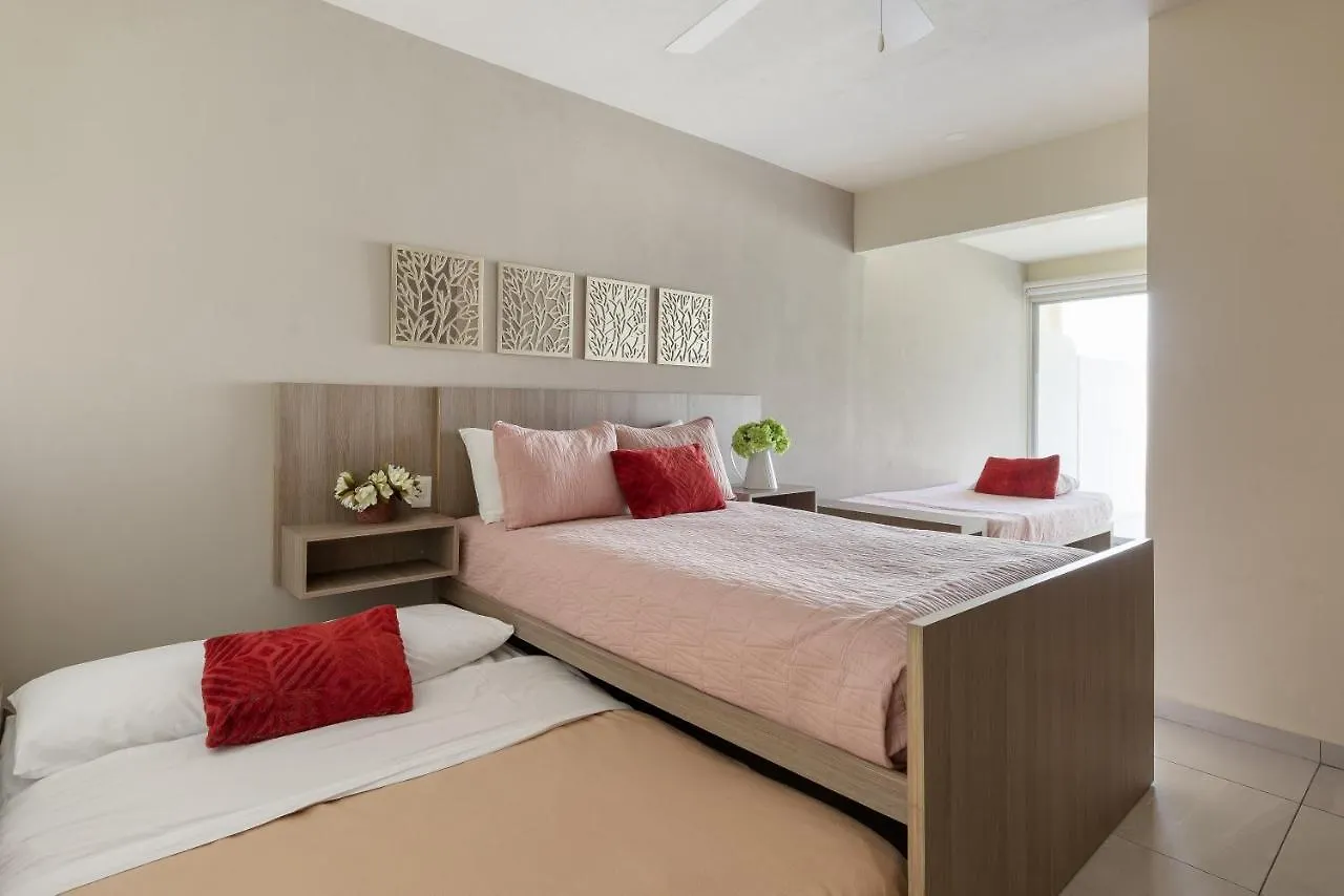Large Apartment With Pool And Terrace! Cancun