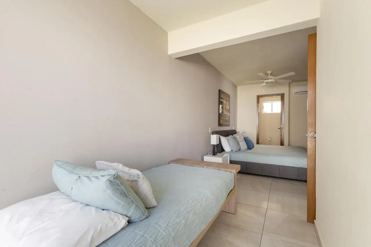 Large Apartment With Pool And Terrace! Cancun