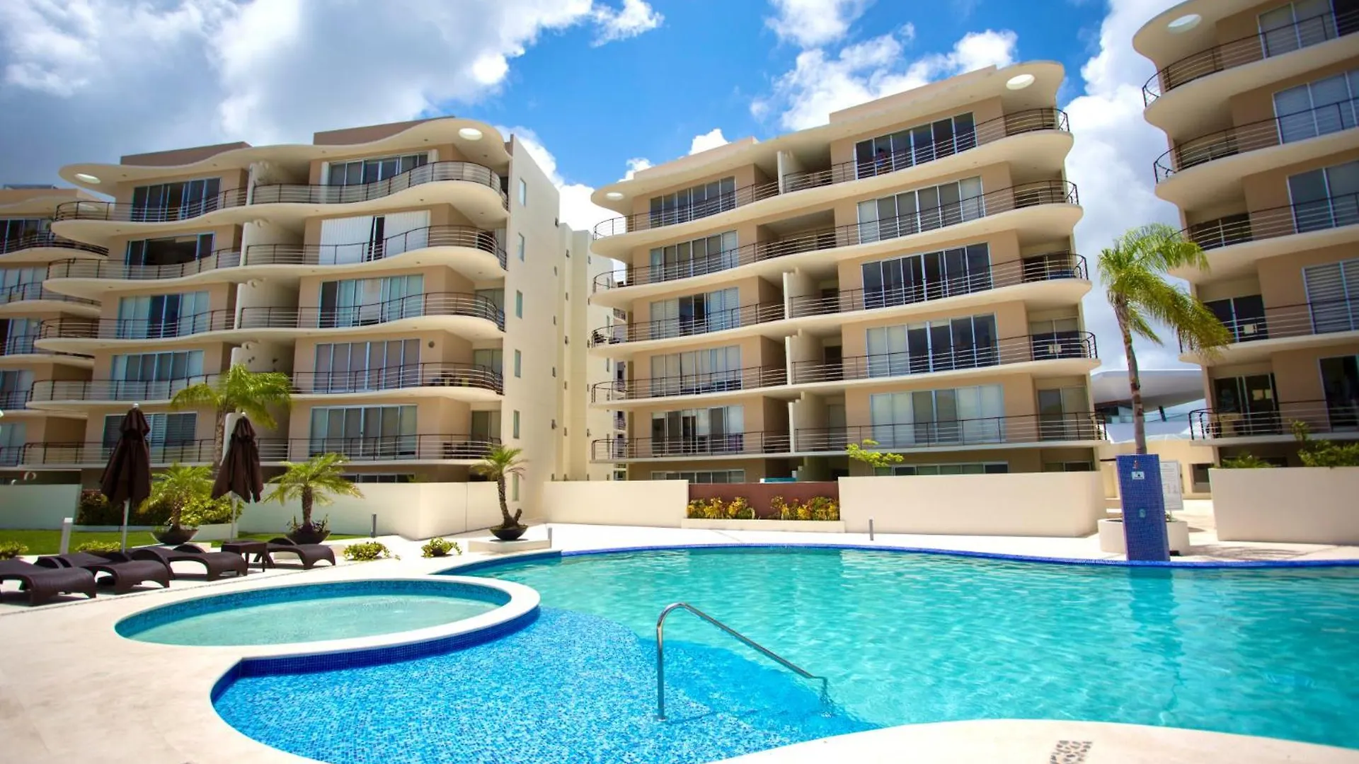 Large Apartment With Pool And Terrace! Cancún 0*,